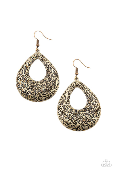 Paparazzi Earring -  Flirtatiously Flourishing - Brass