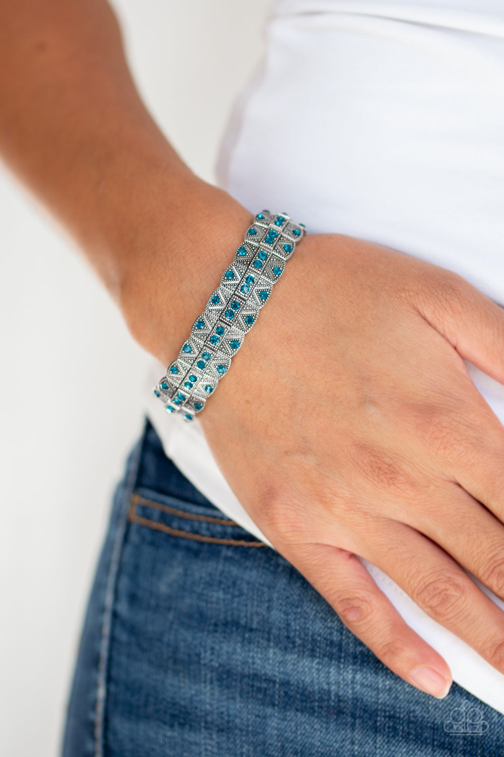 Paparazzi Bracelet - Modern Magnificence - Blue