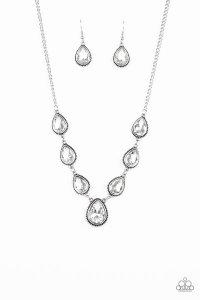 Paparazzi Necklace - Socialite Social - White