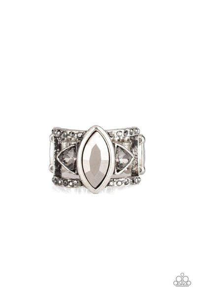 Paparazzi Ring - Major Majestic - Silver