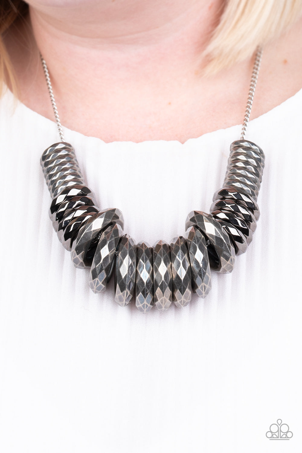 Paparazzi Necklace - Haute Hardware - Silver