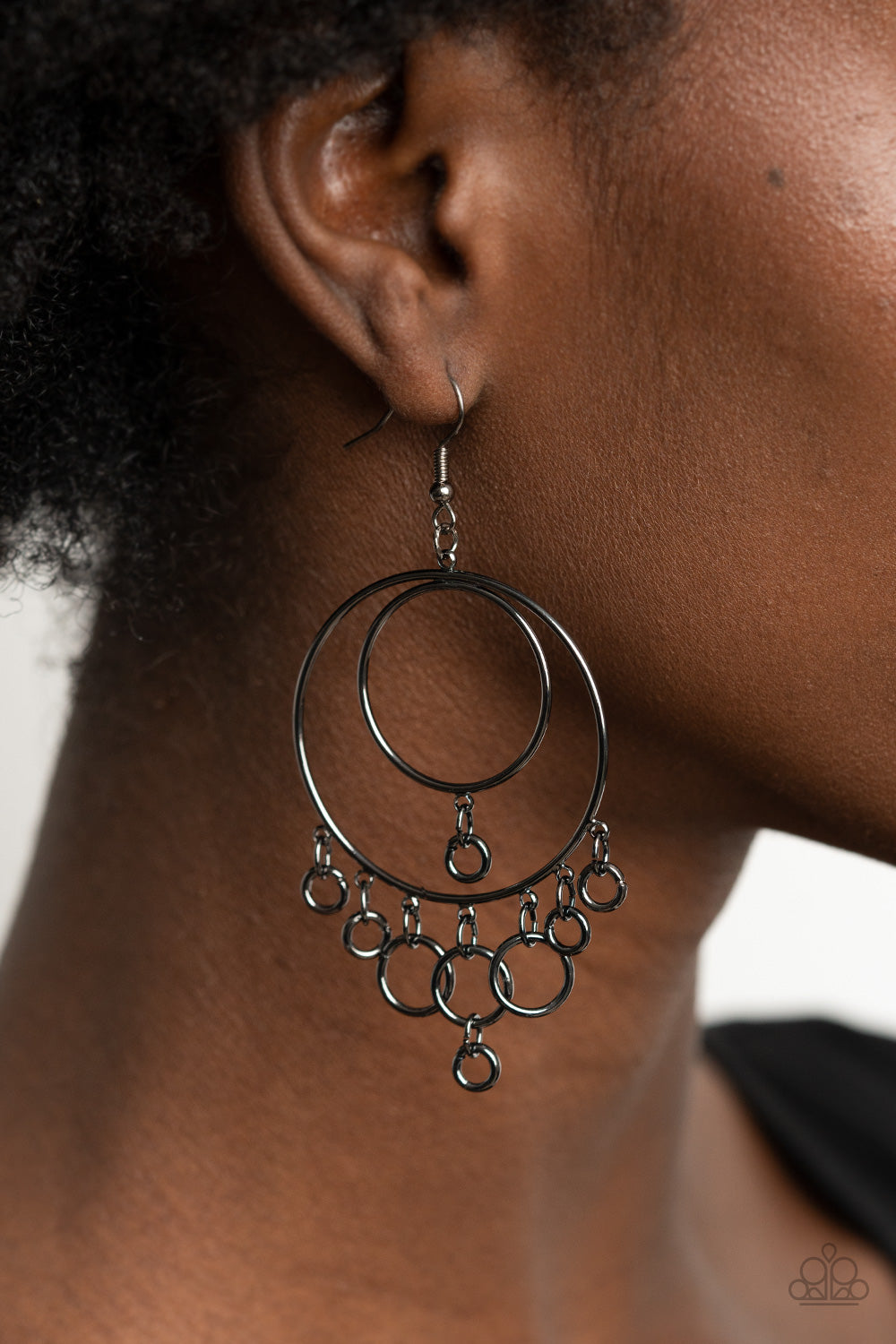 Paparazzi Earring - Roundabout Radiance - Black