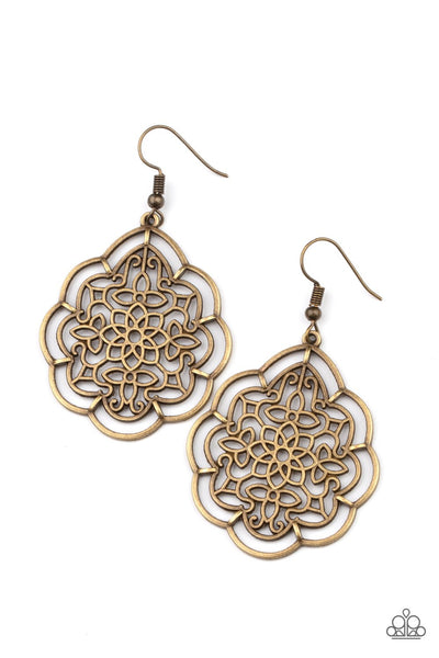 Paparazzi Earring - Tour de Taj Mahal - Brass