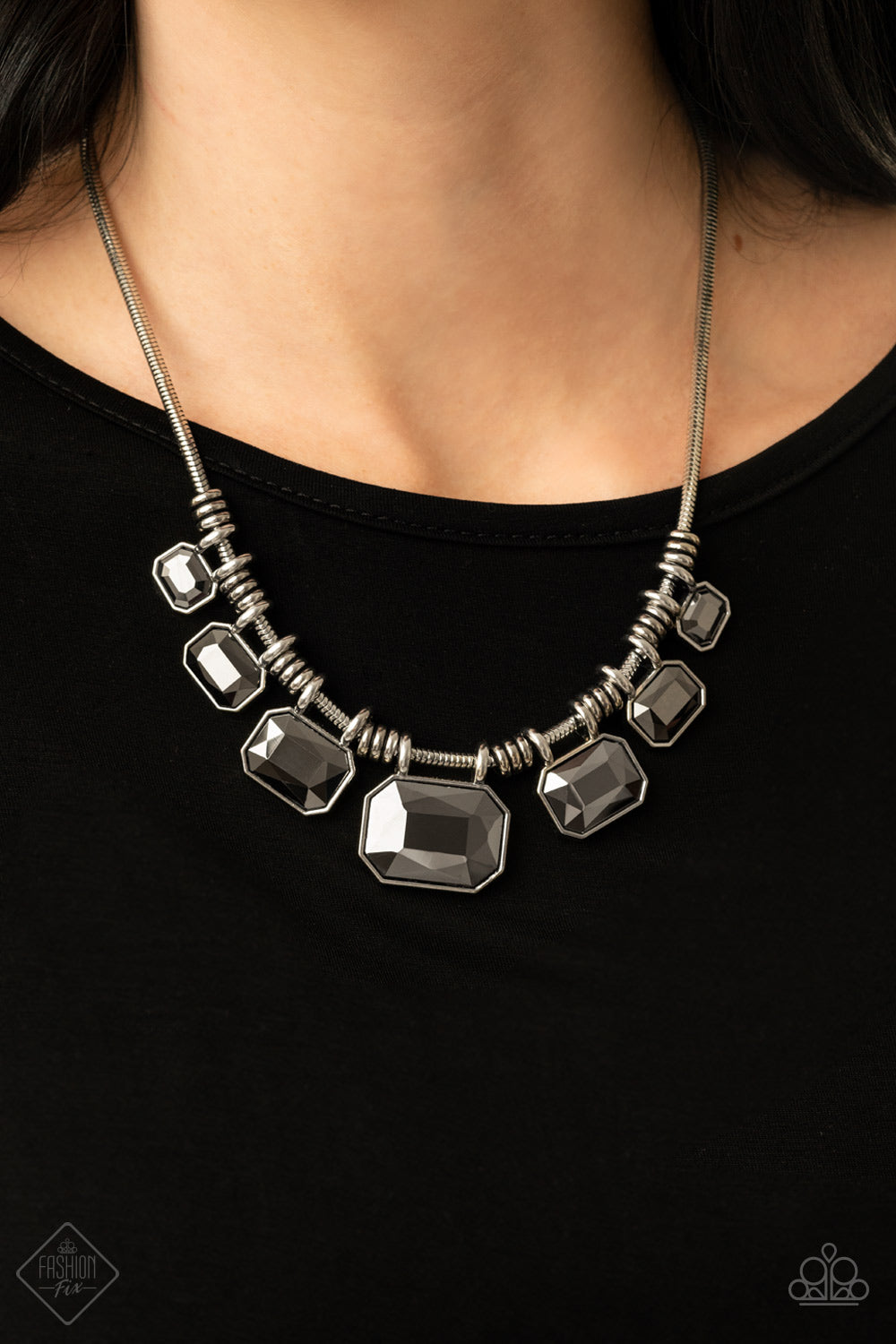 Paparazzi Necklace - Urban Extravagance - Silver