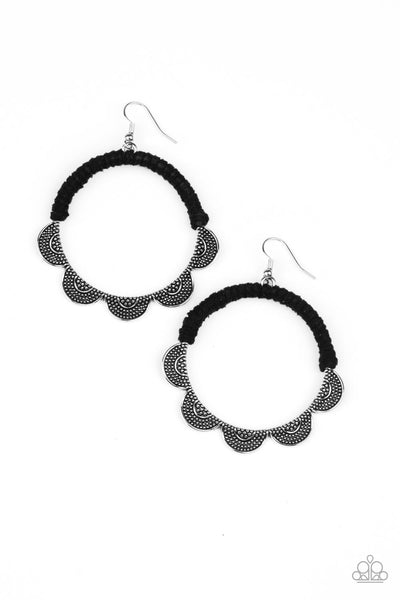 Paparazzi Earring - Tambourine Trend - Black