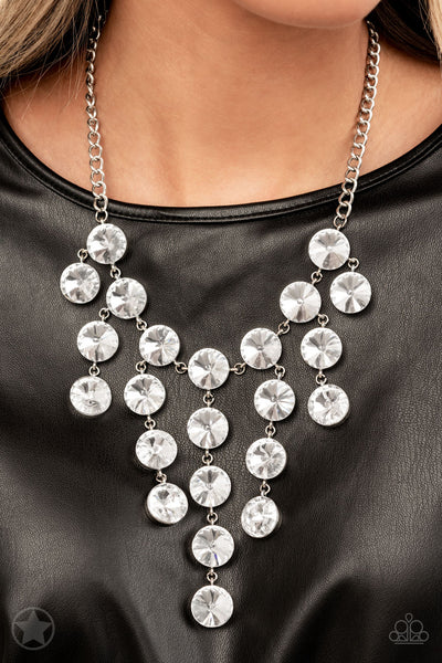 Paparazzi Necklace - Spotlight Stunner