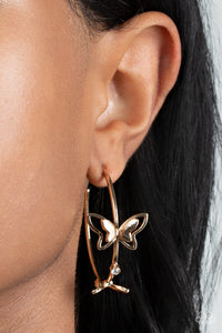 Paparazzi Earring - Full Out Flutter - Gold