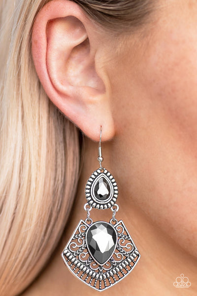 Paparazzi Earring - Royal Remix - Silver