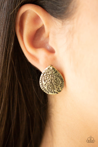 Paparazzi Earring - Seasonal Bliss - Brass