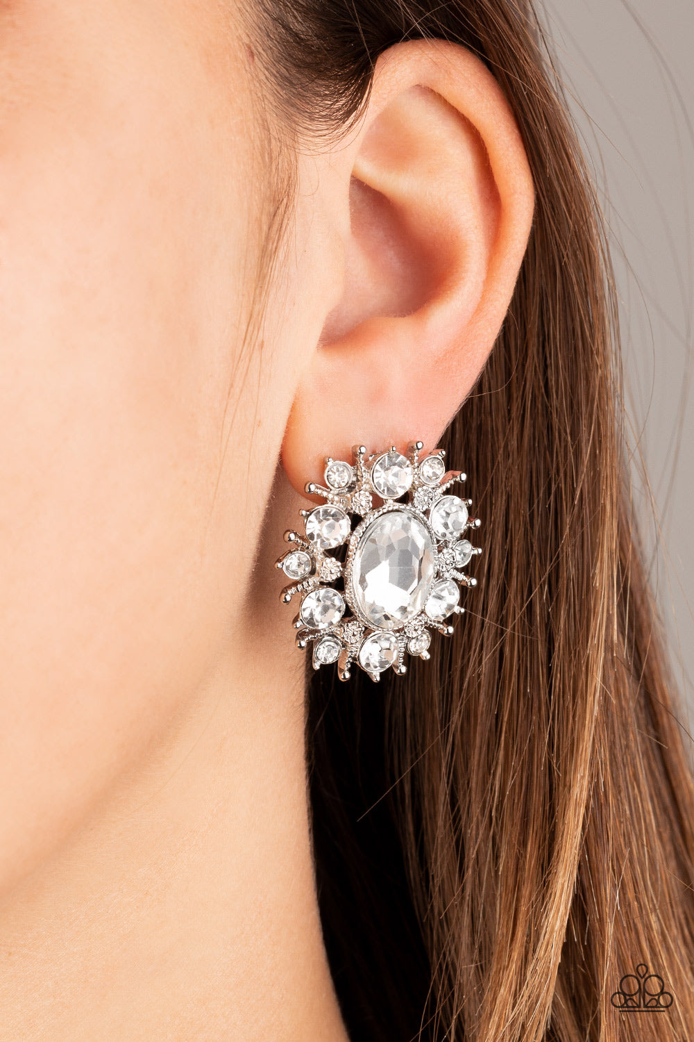 Paparazzi Earring - Serious Star Power - White