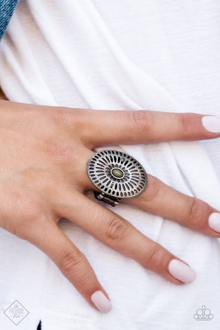 Paparazzi Ring - GRATE Expectations - Green