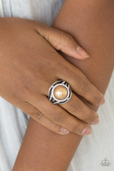 Paparazzi Ring - Pampered In Pearls - Brown