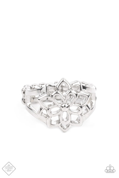 Paparazzi Ring - Prana Paradise - Silver