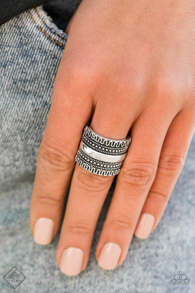 Paparazzi Ring - Sahara Style - Silver