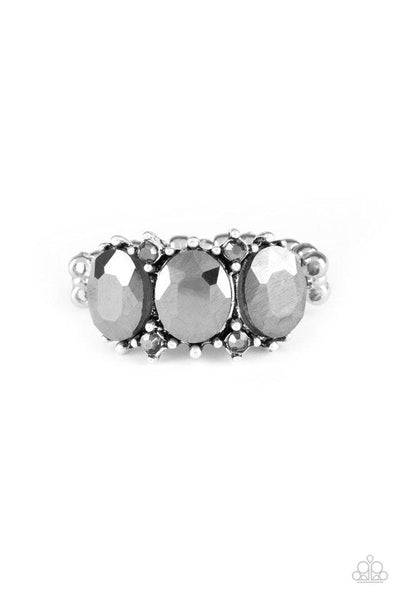 Paparazzi Ring - Straighten Your Crown - Silver