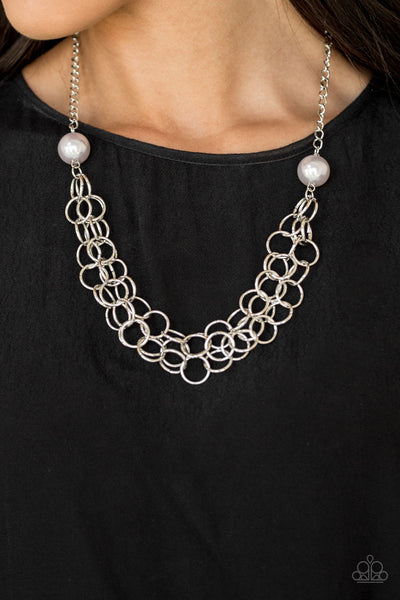 Paparazzi Necklace - Daring Diva - Silver