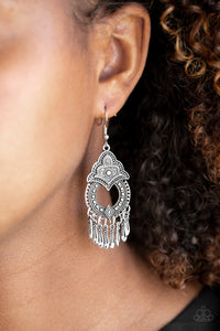 Paparazzi Earring - New Delhi Native - Silver