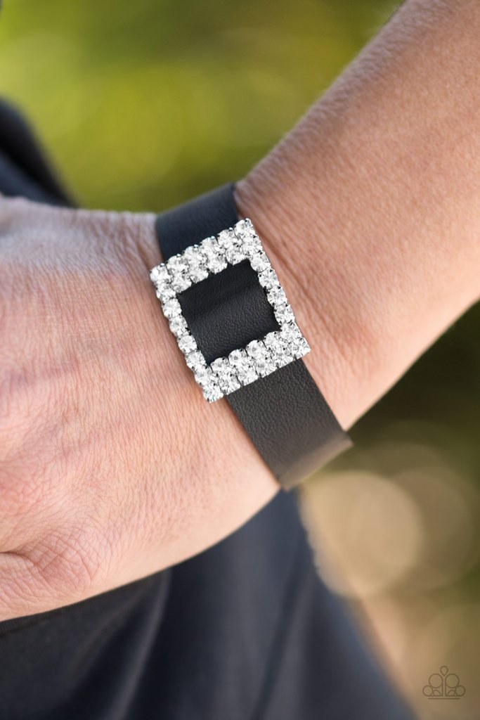 Paparazzi Bracelet - Diamond Diva - Black Urban Wrap