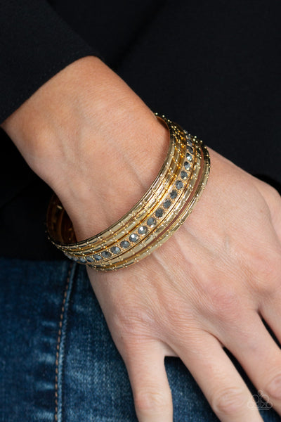 Paparazzi Bracelet - Glitzy Grunge - Gold