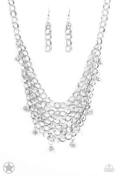 Paparazzi Necklace - Blockbuster - Fishing For Compliments - Silver