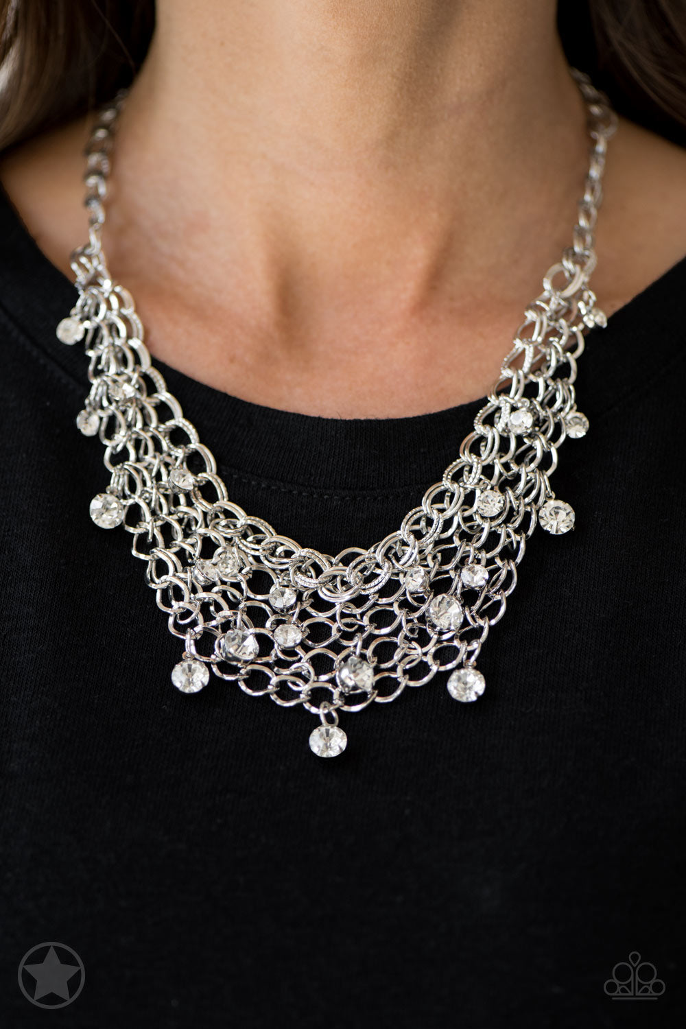 Paparazzi Necklace - Blockbuster - Fishing For Compliments - Silver