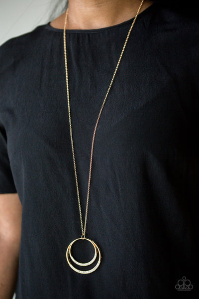 Paparazzi Necklace - Front and Epicenter - Gold