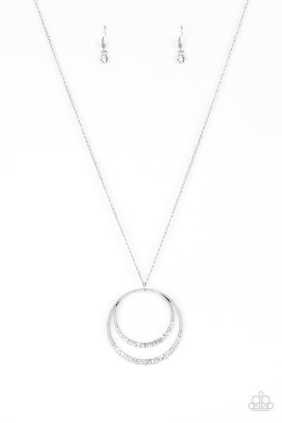 Paparazzi Necklace - Front and Epicenter - White