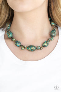 Paparazzi Necklace - Gatherer Glamour - Brass Green