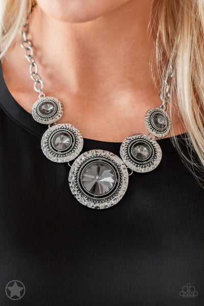 Paparazzi Necklace - Blockbuster - Global Glamour - Silver