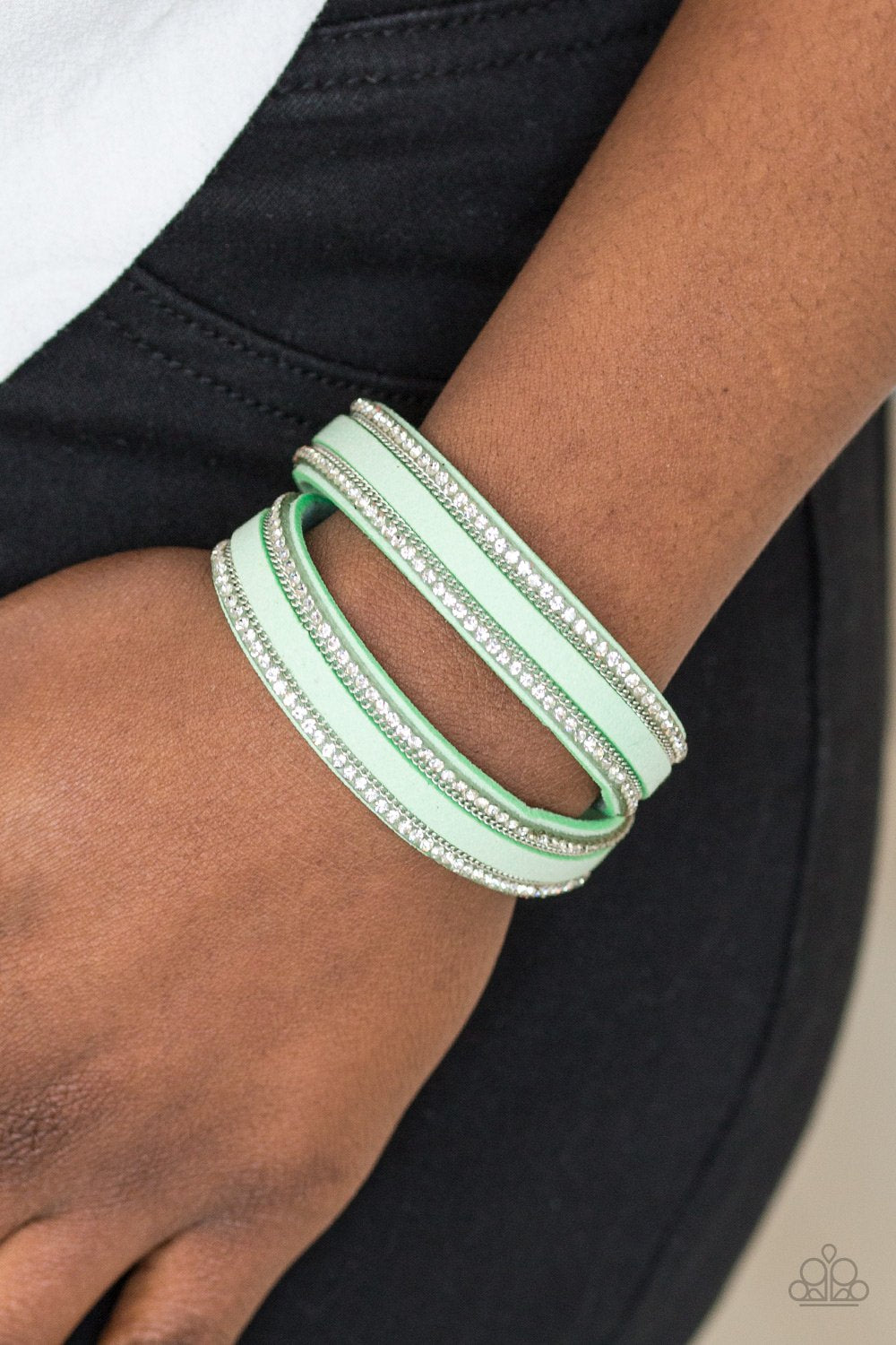 Paparazzi Bracelet - Going For Glam - Green Urban Wrap