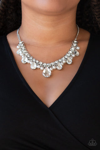 Paparazzi Necklace - Knockout Queen - White