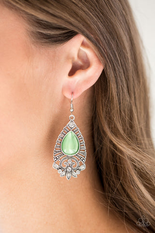 Paparazzi Earring - Majestically Malibu - Green