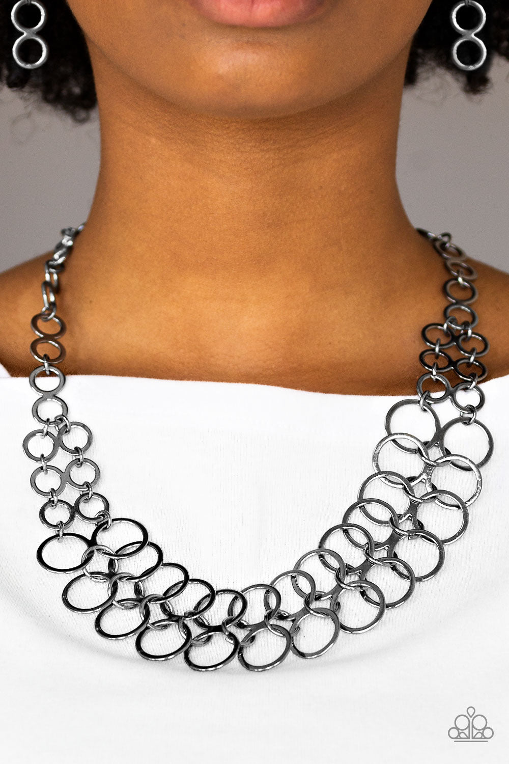 Paparazzi Necklace - Metro Maven - Black