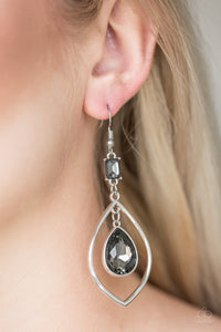 Paparazzi Earrings - Priceless - Silver