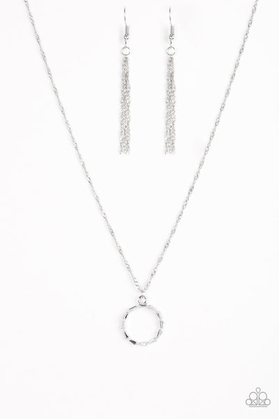 Paparazzi Necklace - Simply Simple - Silver
