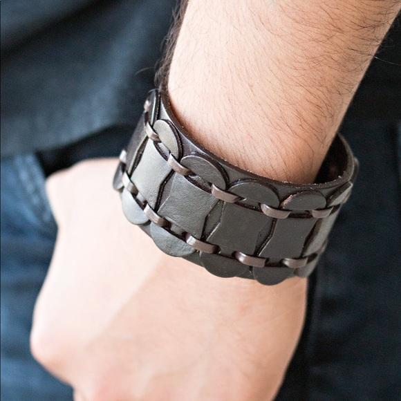 Paparazzi Bracelet - Traffic Control - Black Urban Wrap