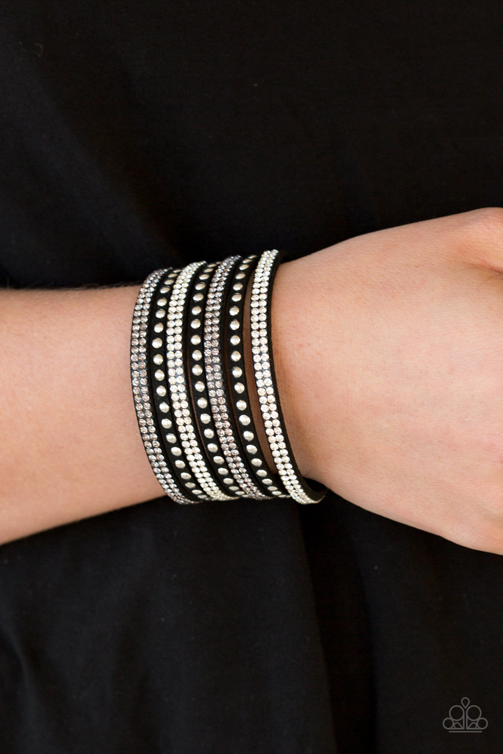 Paparazzi Bracelet - Victory Shine - Black Urban Wrap