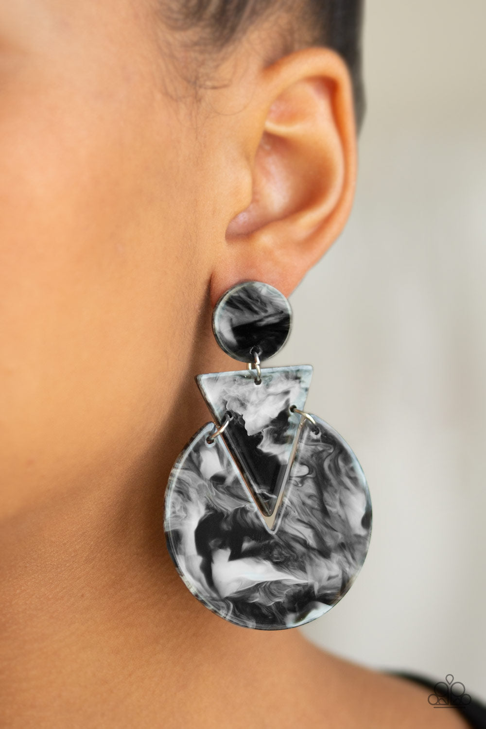 Paparazzi Earring - Head Under Watercolors - Black